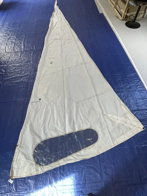 Fock – 615 x 570 x 210